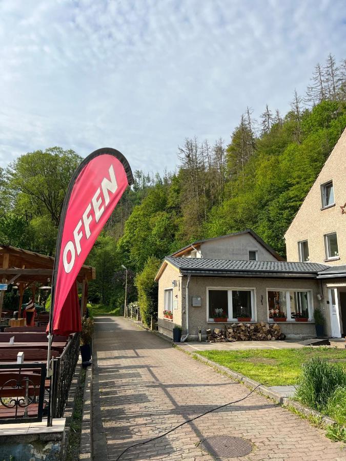 Pension Sternschnuppe, Treseburg Harz, Unmittelbar Am Wasser 塔勒 外观 照片