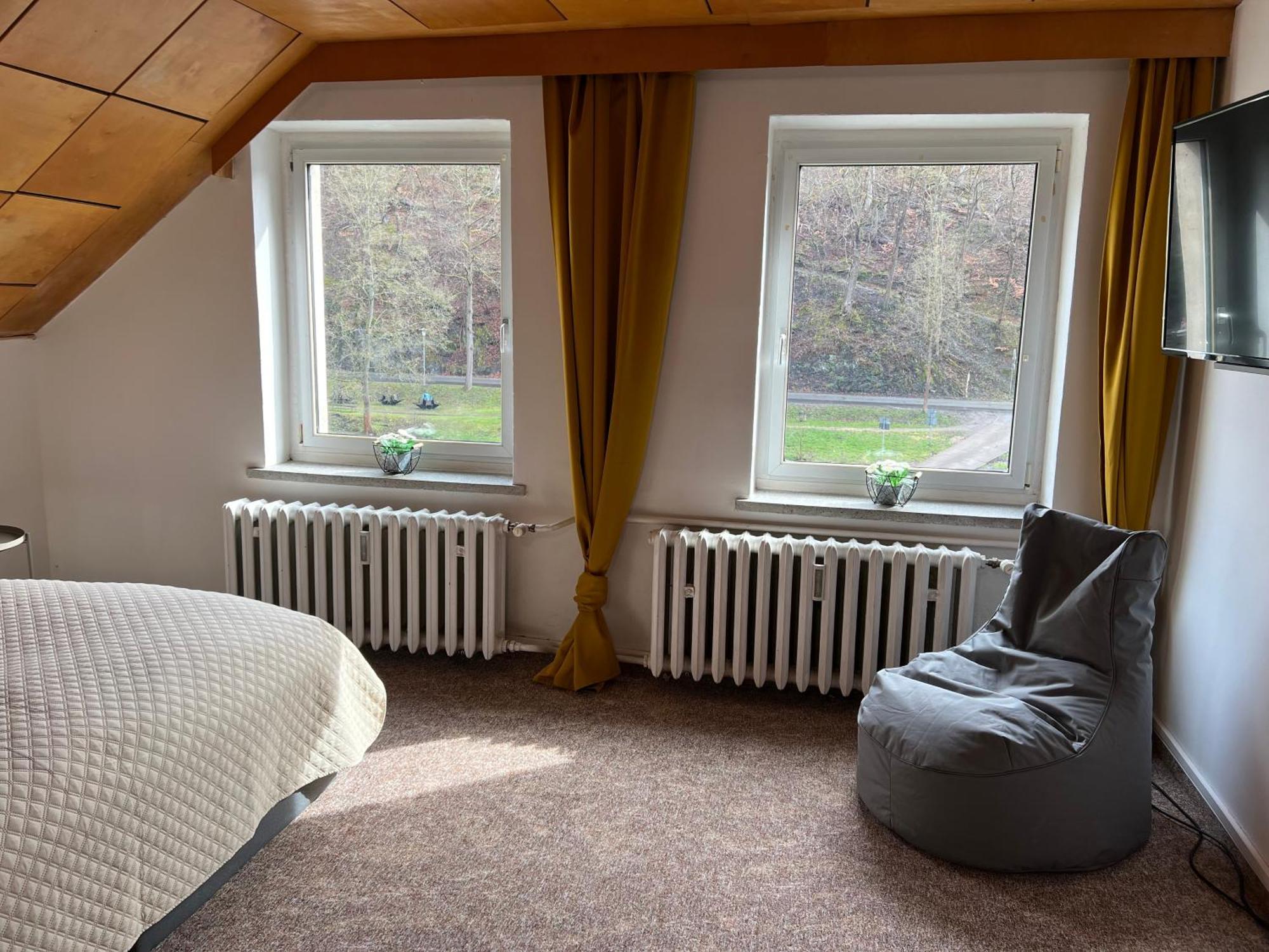 Pension Sternschnuppe, Treseburg Harz, Unmittelbar Am Wasser 塔勒 外观 照片